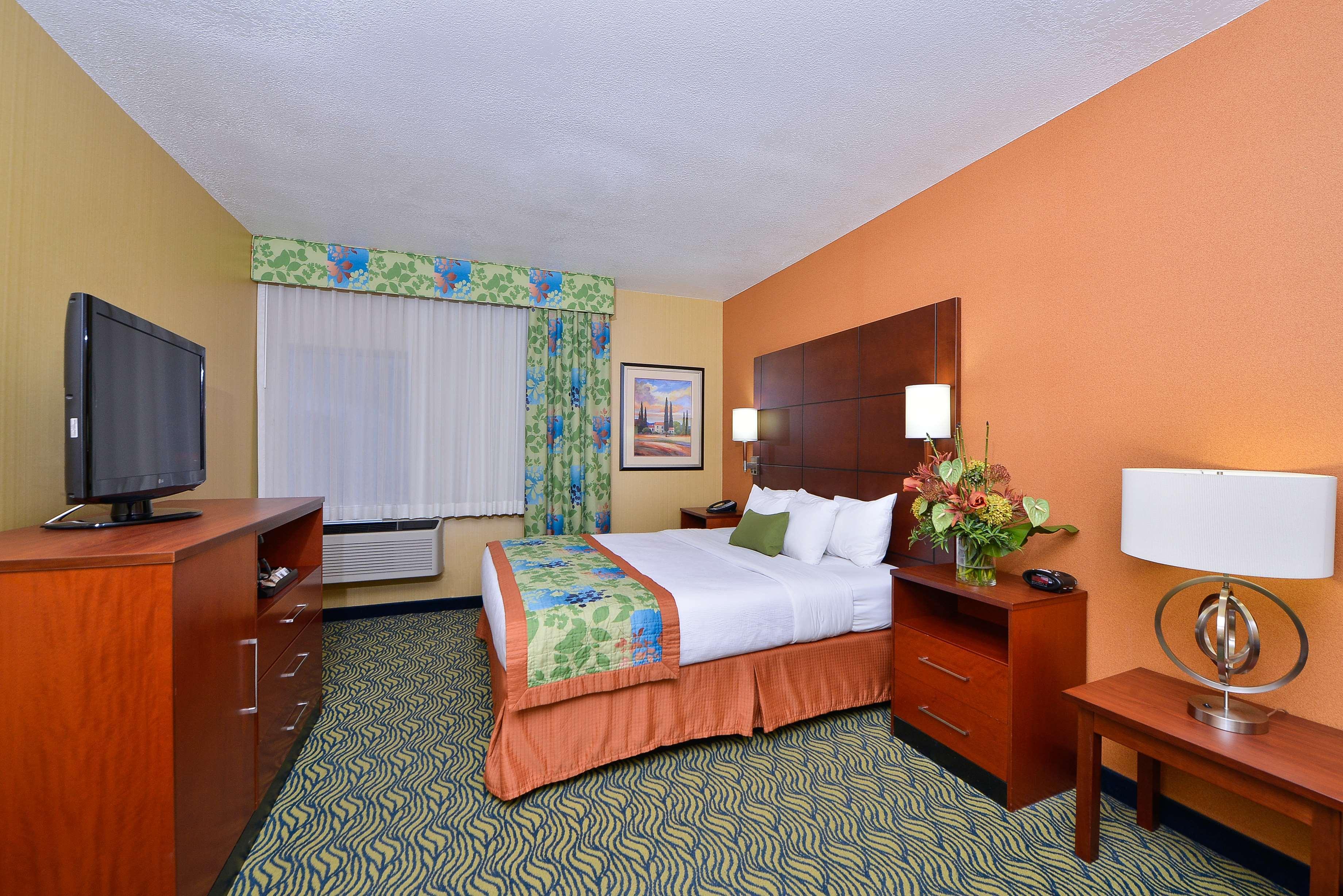 Best Western Plus Fresno Inn Exterior foto